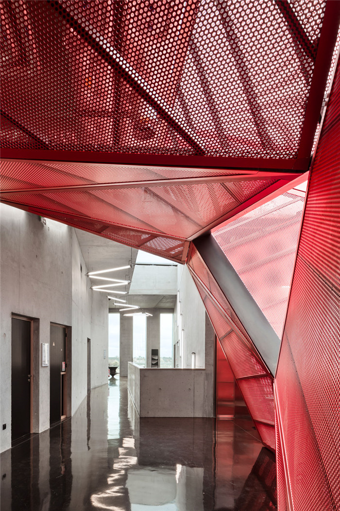 1631847712799973.jpg 03.jpg